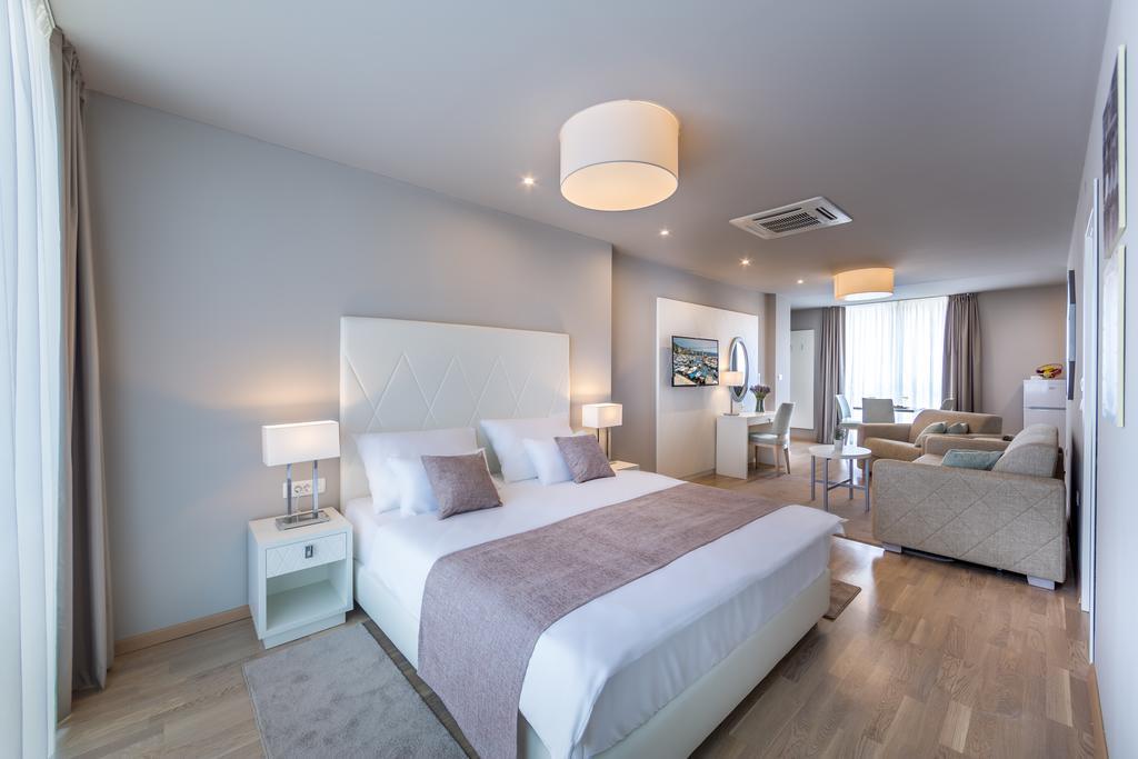 Apartments & Rooms Preelook Opatija Eksteriør bilde