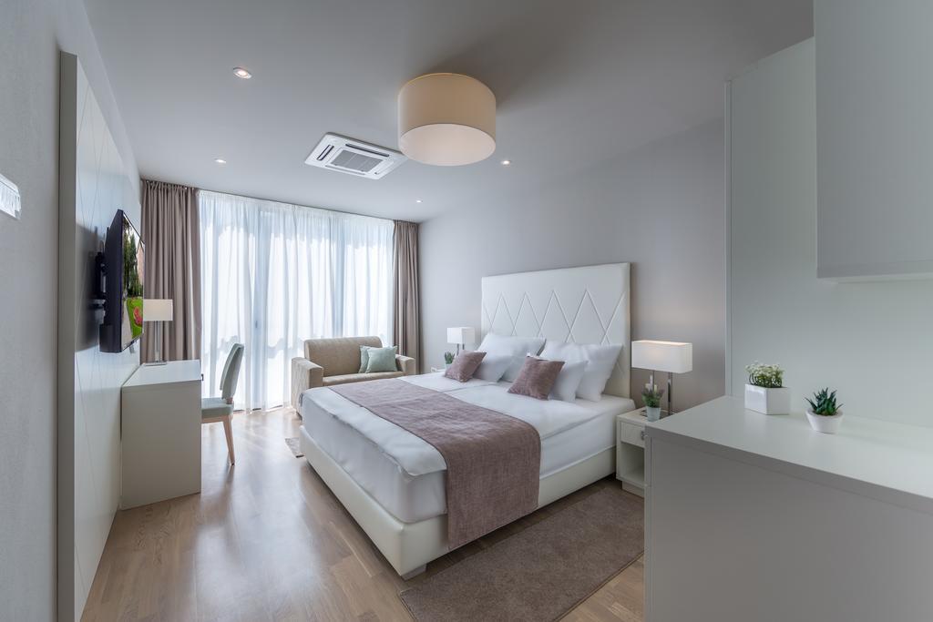 Apartments & Rooms Preelook Opatija Eksteriør bilde